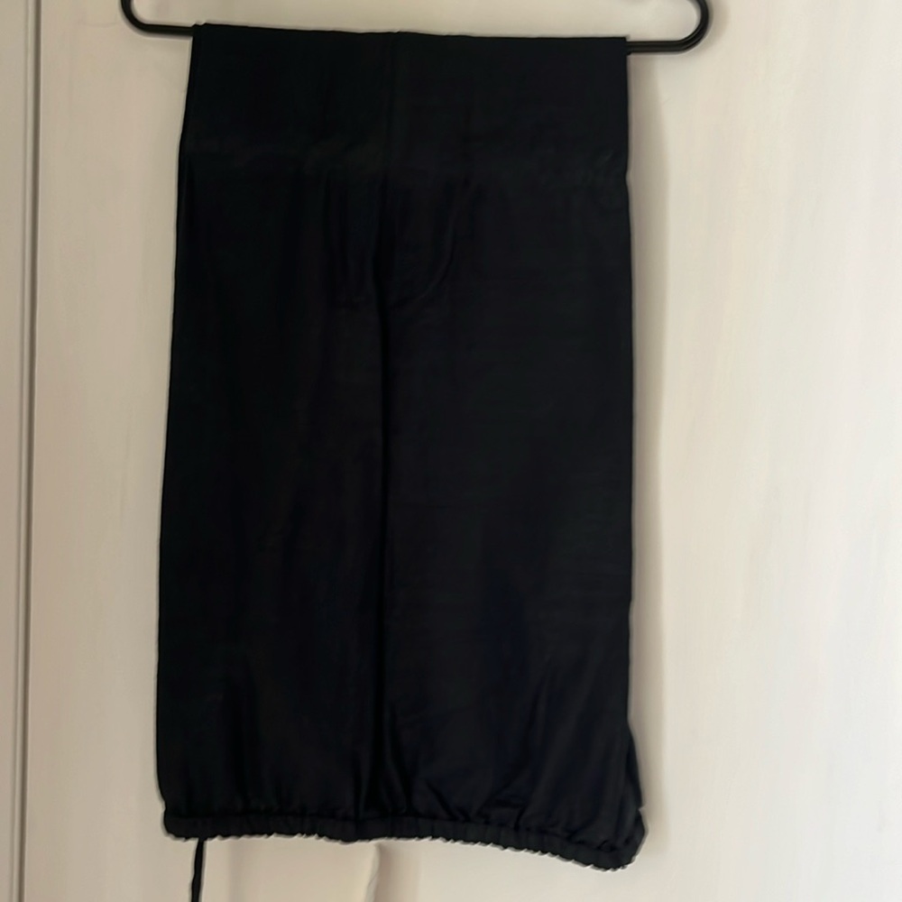 Liz Claiborne pants. Black with elastic tie waist. 14